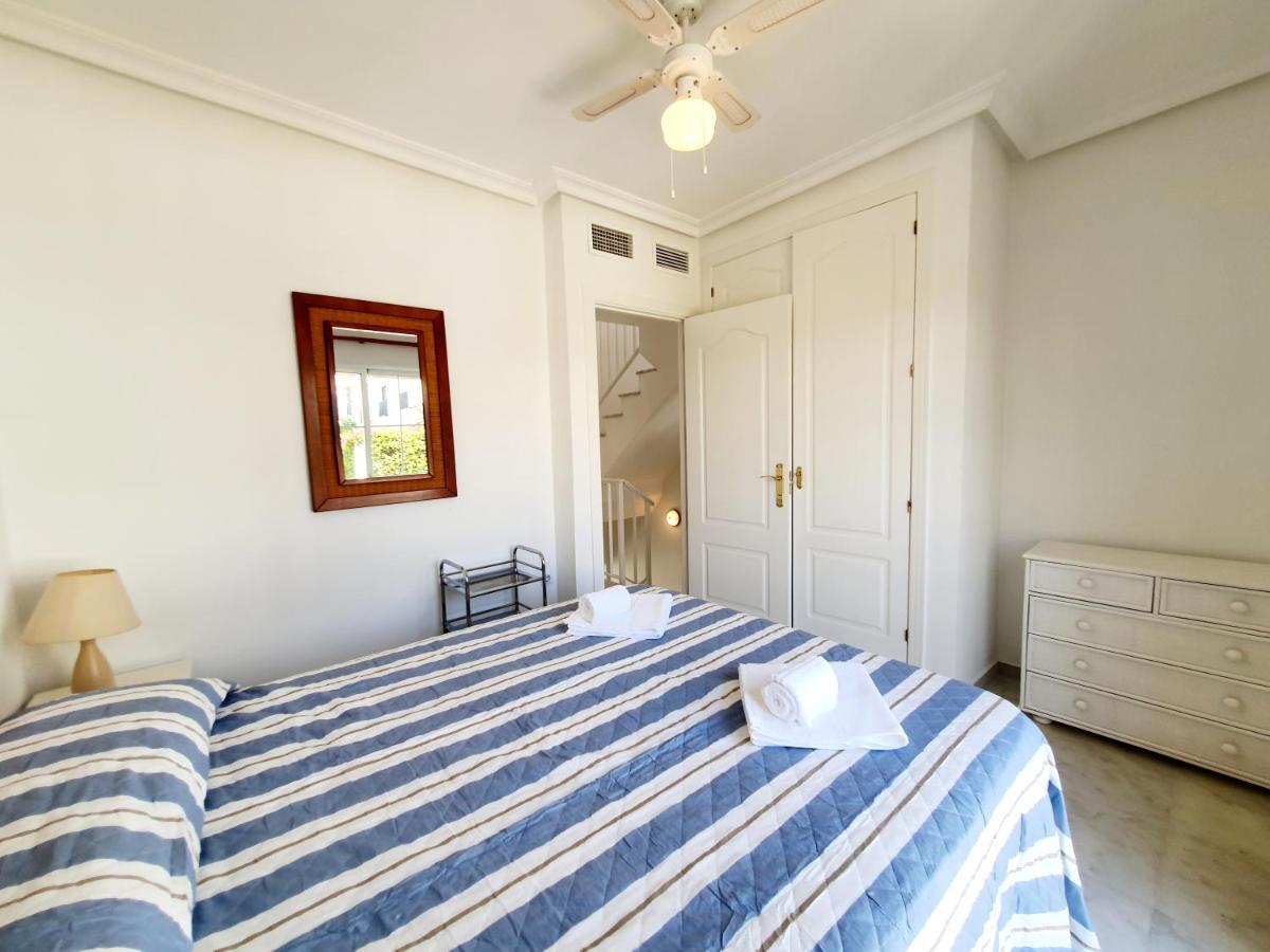 Lomas De Cabopino House Appartamento *